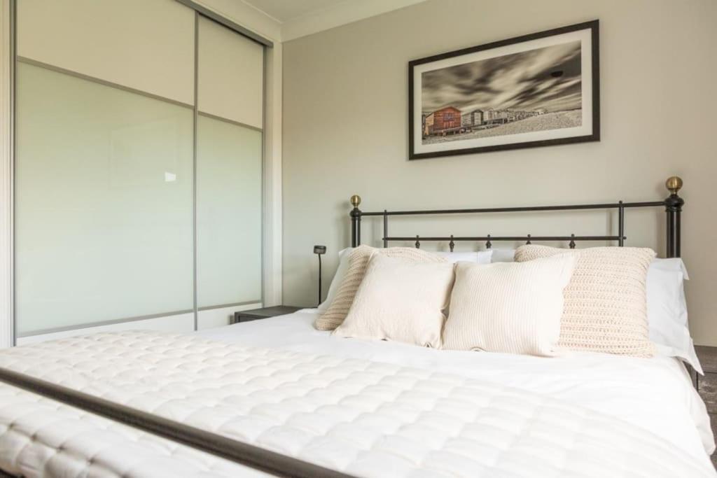 Olive Tree Townhouse, With Parking Holiday home Whitstable
