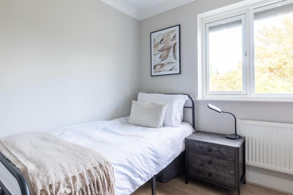 Olive Tree Townhouse, With Parking Whitstable