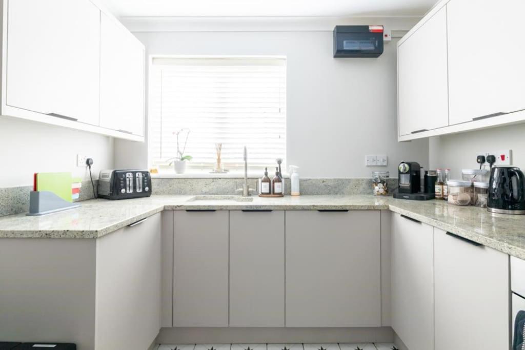 Olive Tree Townhouse, With Parking * Whitstable